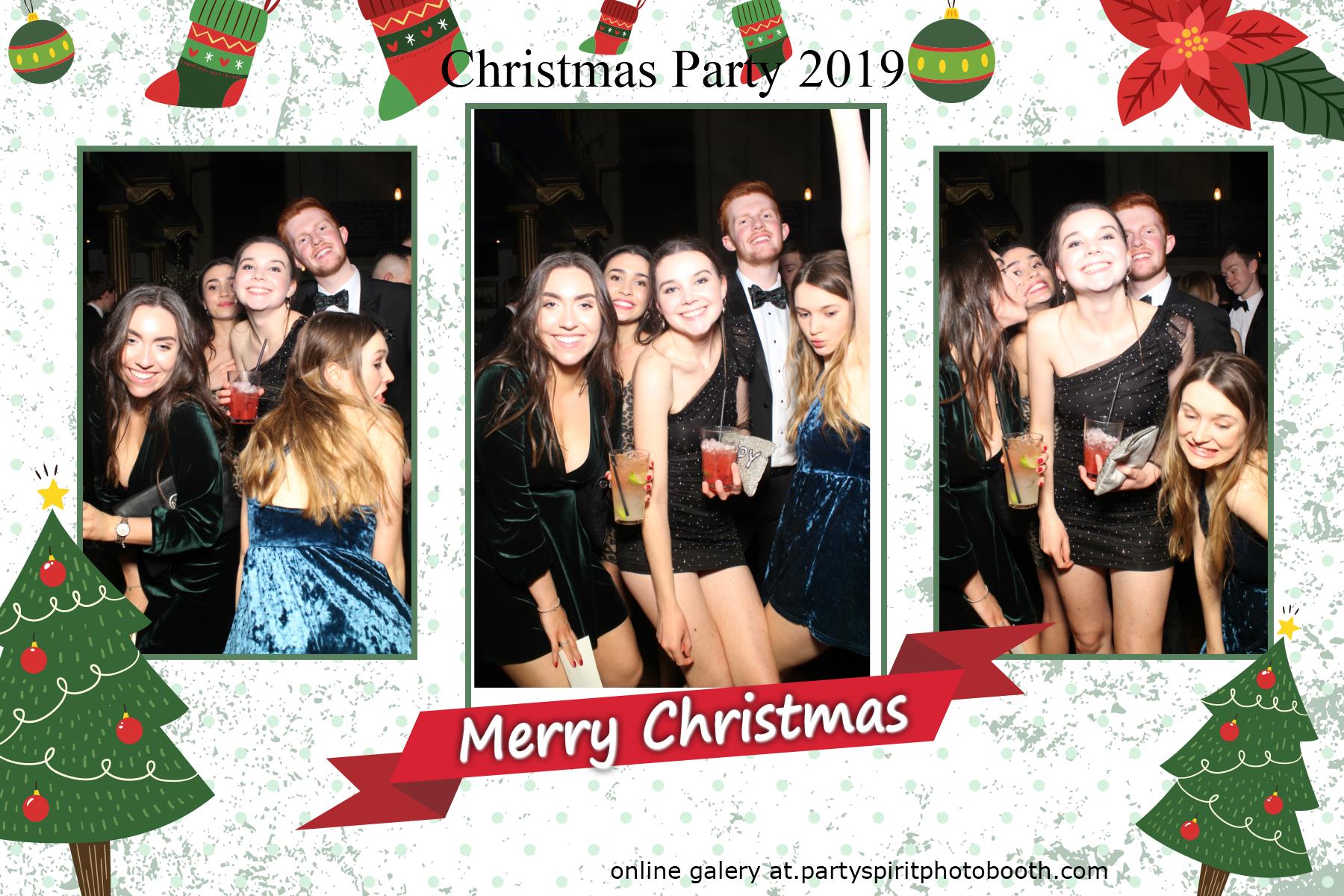 Christmas Party | View more photos from the event at gallery.partyspiritphotobooth.com/u/PartySpiritPhotoBooth/Christmas-Party-0